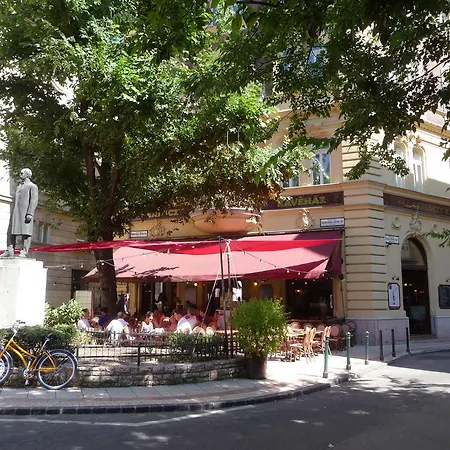 Fakés Apartman Budapest